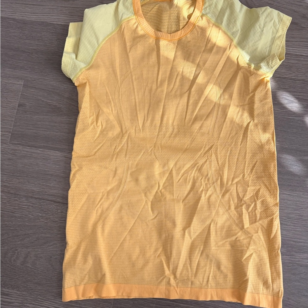 Lululemon Athletica swiftly Golden Ribbed Top